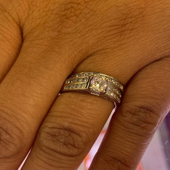 Genuine 14K White Gold Diamond Engagement Ring - Picture 5 of 5